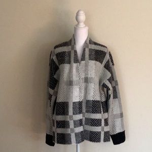 CYRUS CHRCL/GREY plaid jacket 1 snap closure.  Size medium New